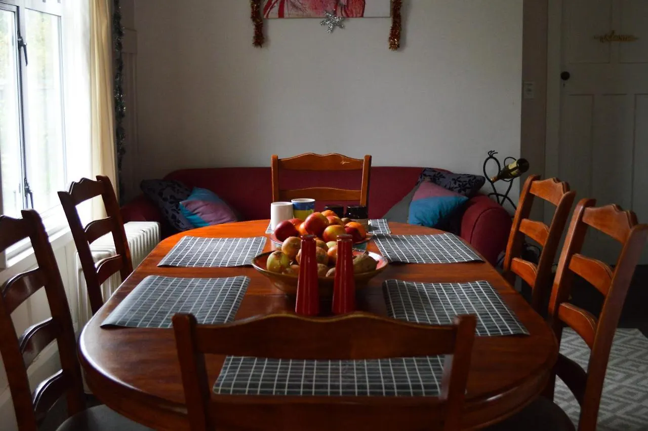 Intrepid Bed And Breakfast Christchurch