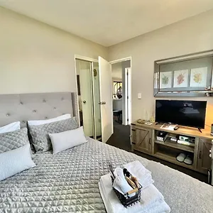 Bed & Breakfast Golden Pearl, Christchurch
